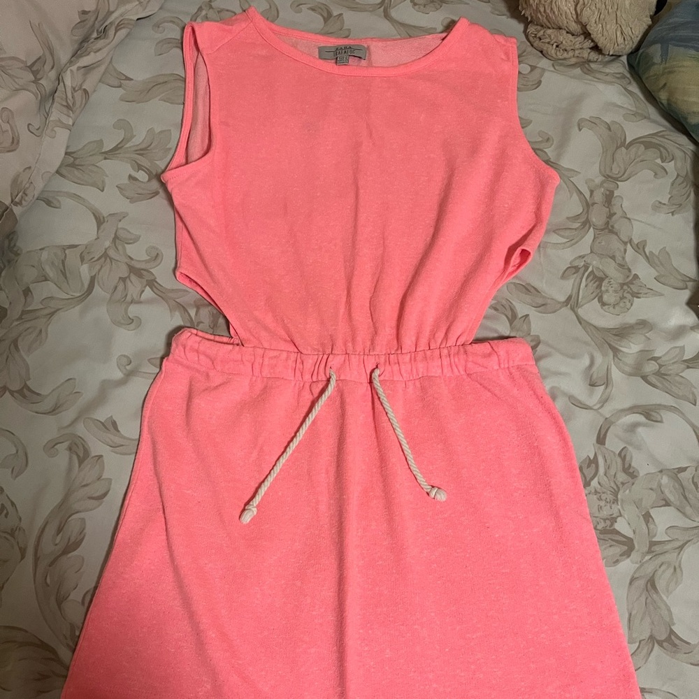 Pink open-sided dresses